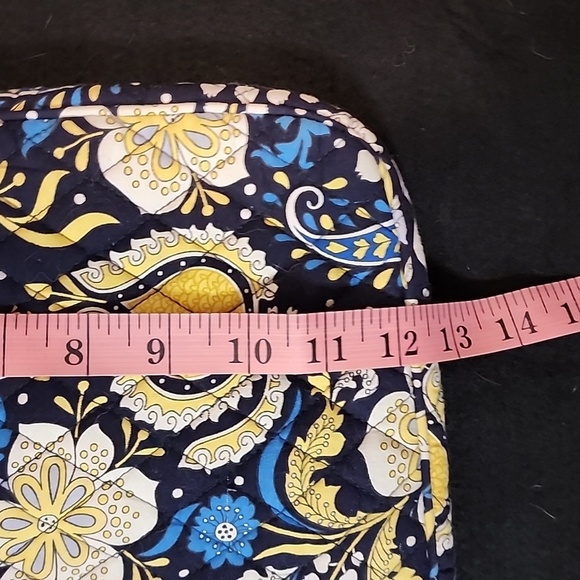 Vera Bradley Elephant Blue and Yellow Laptop Case - Picture 7 of 7